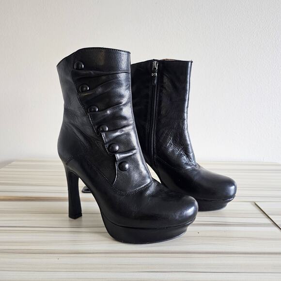 Earthies Ferrara Black Ruffled Leather Platform Heeled Ankle Boots Size 8 - Picture 11 of 11